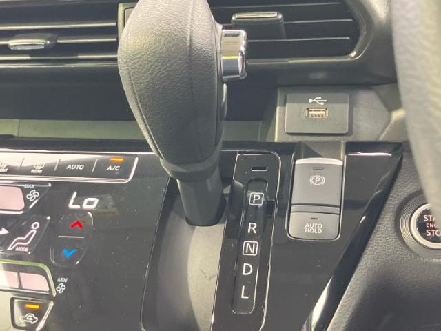 お車に合わせて無料保証以外にも、保証範囲、期間、距離を拡充させた有料保証もご用意しております！中古車の購入が初めてで不安・・・というお客様もご安心ください！