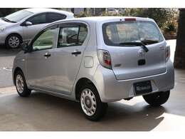 数枚画像を見られてそろそろガラスが透け透けなことに気が付く頃ですよね。