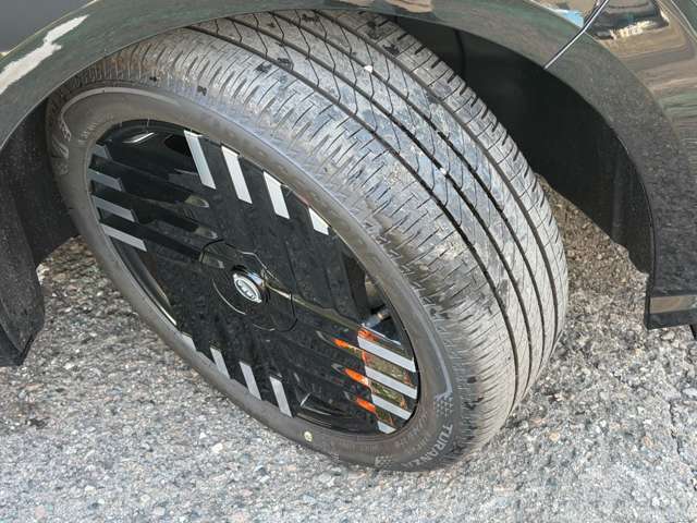 タイヤの溝も是非ご来場してお確かめください
