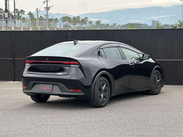 ☆OPパノラミックビューモニター＆ブラインドスポットモニター＋安心降車アシスト＋後方車両接近告知＋周辺車両接近時サポート（通報提案機能）＋後方車両への接近警報＋セカンダリーコリジョンブレーキ☆