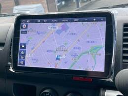 パナソニック9インチフローティングナビ搭載。