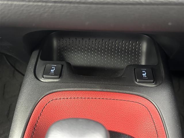 【運転席操作部】快適なドライブを楽しむための機能が装備されています！運転席から触れるので、使いやすいです！除菌プランいれていただくと、さらに清潔で安心していただけます！