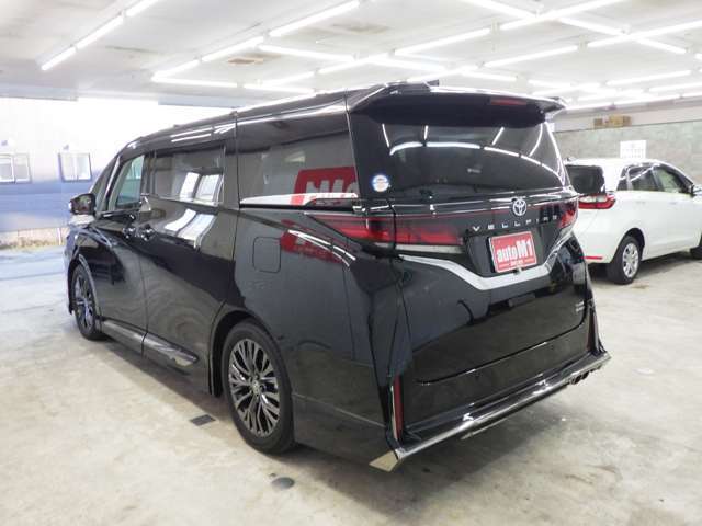 オートエムワンには多数車種様々な在庫がございます。きっとお気に入りの1台に出会えるはずです！