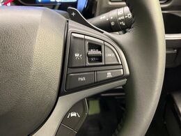 【アダプティブクルーズコントロール】高速道路での長距離走行が楽に！！自動で速度を保つクルーズコントロールが、衝突軽減システムと連携し、前方の車両を感知して車間を保つように速度調節してくれます！！