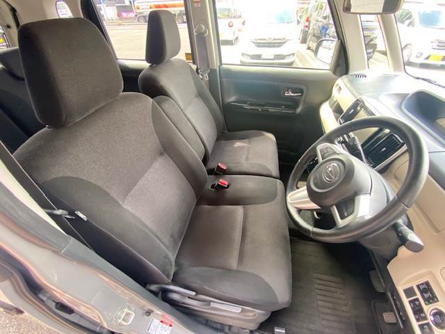 販売、整備、鈑金、保険など、お車に関わる事ならぜ～んぶまとめてケイカフェにお任せください！