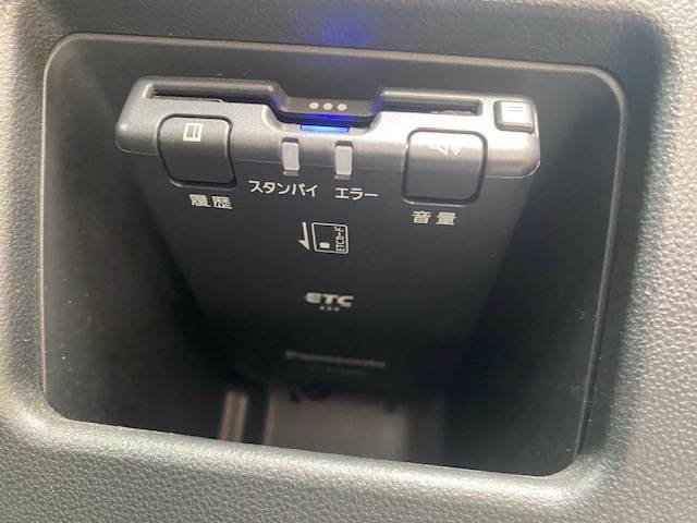 キッズルーム完備。ご家族でゆっくりおくつろぎ下さい！メンテナンス等でお待ちの際も店内でゆっくり過ごせます