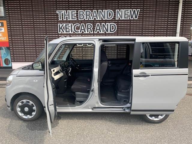 大量仕入＋大量販売【大量一括仕入れによるコスト削減】【大量販売だからできる薄利多売方式】【効率的なシステム化で最少人数のスタッフで運営し人件費低減】で低価格を実現しました！