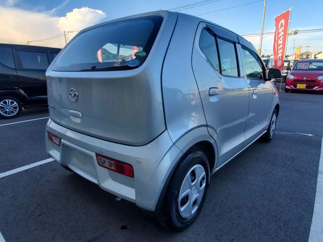 国の規定を受けた自社工場で国家資格を持った整備士が整備付車検・納車前点検をし快適なカーライフをお届けします。