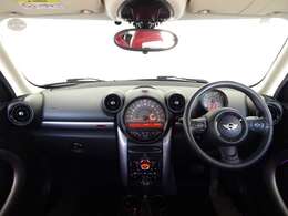 全国納車可能で御座います。納車方法及び費用に付きましては、気軽にコーディネーターまでご相談下さいませ。遠方のご納車際も我々がしっかりサポートさせて頂きます。お気軽にスタッフまでご相談下さいませ。