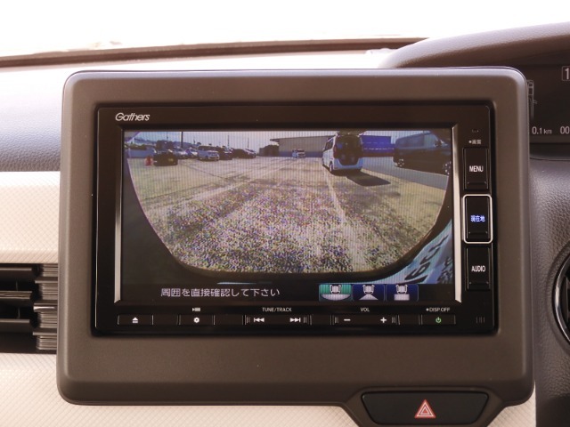 ◆バックカメラ◆リバースにするだけで映ります、後方の安全確認や、狭い駐車場での車庫入れ、雨の日や夜間など視界の悪い時に便利です！安全にバックする為には欠かせない装備です。