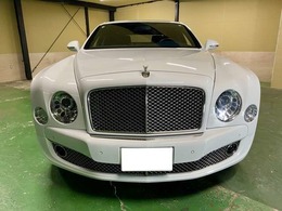 格納式フライングBラジエターマスコット　リアビューカメラ