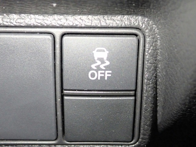 ◆東海地区最大級の展示場に自社整備工場完備で安心♪三重県でホンダ車をお探しならU-Select鈴鹿へご用命ください♪お問い合わせは　TEL　059-378-7717　へお気軽にお問い合わせください◆