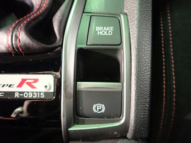 ◆東海地区最大級の展示場に自社整備工場完備で安心♪三重県でホンダ車をお探しならU-Select鈴鹿へご用命ください♪お問い合わせは　TEL　059-378-7717　へお気軽にお問い合わせください◆