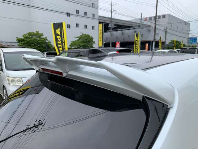 TOM‘Sリヤルーフスポイラー付です！