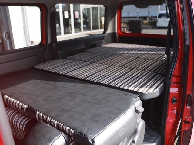 コンビネーションベッドキットTYPE2！広々としたベッドスペースも確保出来ますので気軽に車中泊もお楽しみいただけます。
