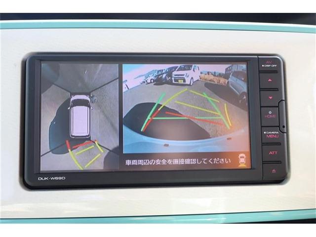 パノラマモニター付で、車庫入れも駐車もラクラクです。