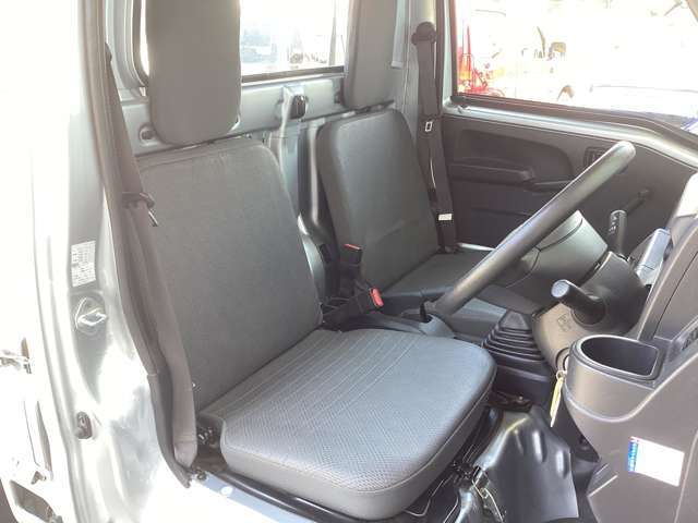 ☆九州運輸局指定工場ですので車検・一般整備はもちろん、アフターサービスもお任せ下さい！！☆お車の買取りも大歓迎です！！フリーダイヤル『0078-6002-808763』でお気軽にお問い合わせください☆