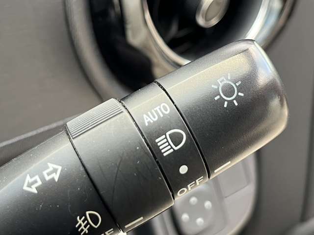 プリウス　ヤリスのHVやタンク・ルーミー等豊富な在庫でお待ちしております