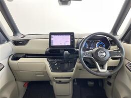 【インパネ全体】全方位で視界が広く、高い目線で運転もしやすいです！