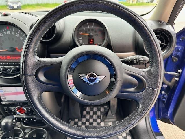 自ら操るハンドル！ドライバーの生命線です。お客様の目で実際にご確認ください。