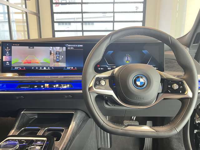 アクティブクルーズコントロール付きです。前車追従式のクルーズコントロールですので渋滞時も便利です。