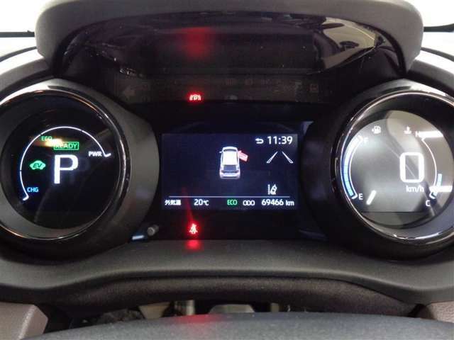 展示車は全てトヨタの車を知り尽くしたエキスパートが基本性能に関わる機能や状態を徹底的にチェックしています。消耗部品の事前交換など法定12ヶ月点検相当の点検・整備を必ず実施しています。