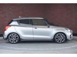 仕入担当が毎日オークション会場をチェック！　★当店の厳しい仕入基準★をクリアしたお勧めの一台をお客様のお手元にお届けします。