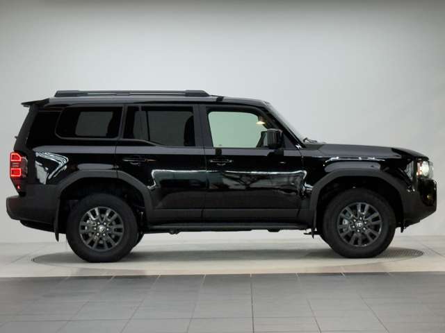 掲載車両以外にも対応可能です。ご希望のボディーカラー、グレード、装備やオプションをお聞かせ下さいませ。