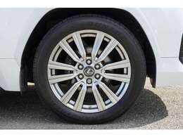 22インチアルミホイールです。