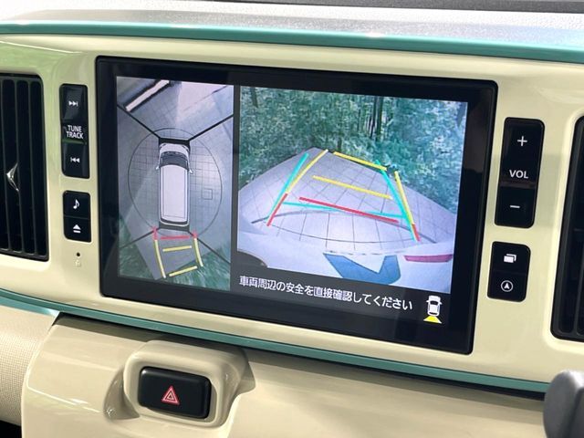 【パノラマモニター】専用のカメラにより、上から見下ろしたような視点で360度クルマの周囲を確認することができます☆死角部分も確認しやすく、狭い場所での切り返しや駐車もスムーズに行えます。