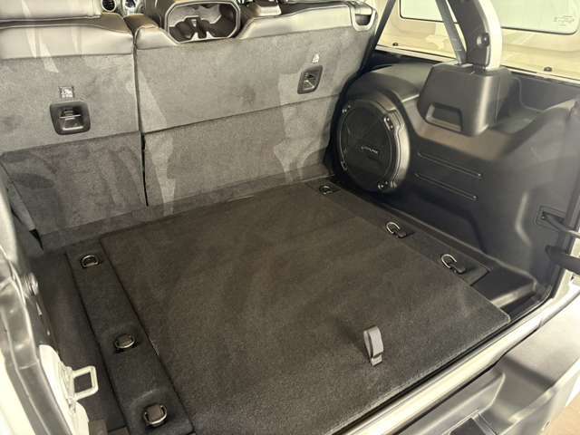 中古車だけでなく新車も多岐にわたり正規輸入車販売を行っております。全国選りすぐりの仕入ネットワークからあなたにピッタリのお車を探します！◆TEL:0078-6002-016465◆