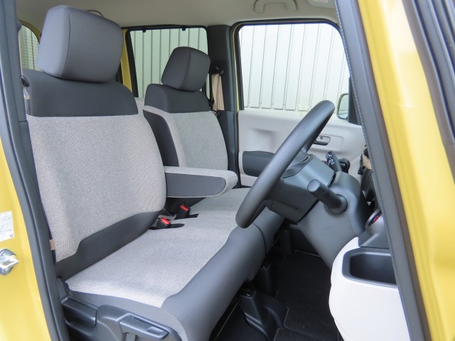 運転席の高さを変更できるので、体格に合わせた位置で運転できます！