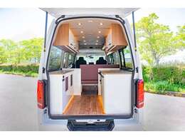 アーバンプレミアム、内装リアビュー