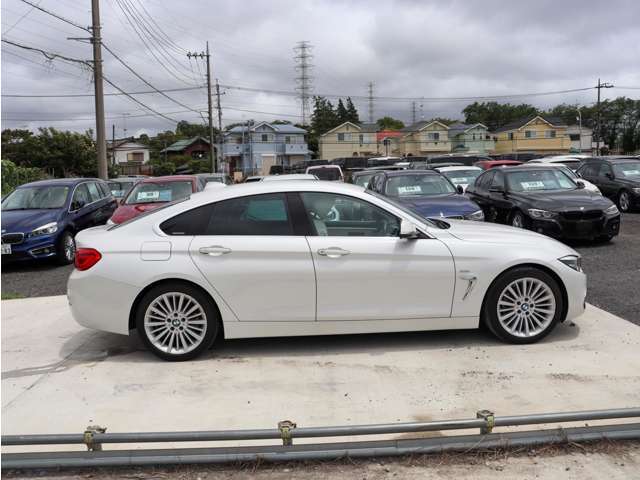 当社にてご購入いただきましたお車には万一に備えた保証もご用意しております。