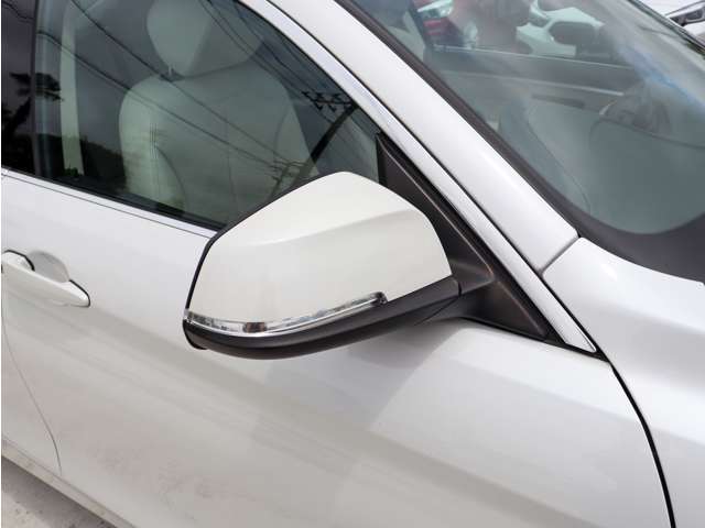 第三者検査専門機関AISによる厳正な車両検査を受けており車両品質評価書も発行されます。