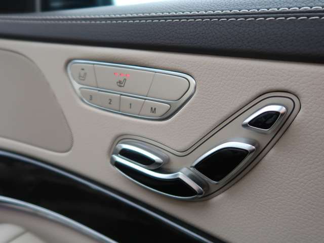 【パワーシート/全席シートヒーター】