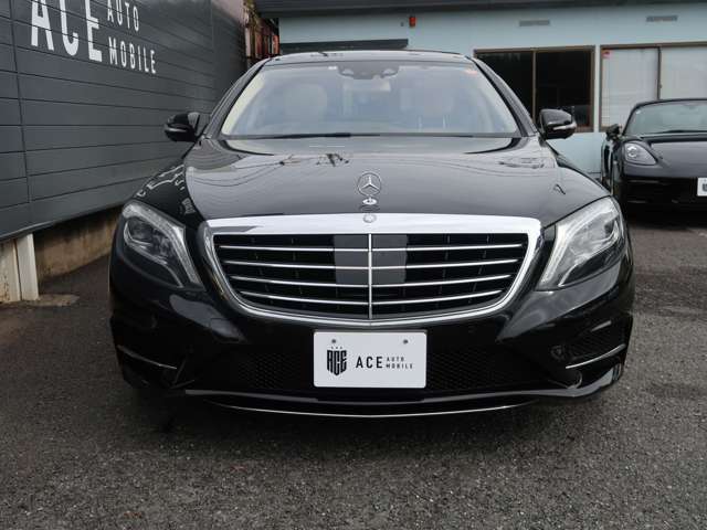 希少車はもちろん、珍しいカラーやグレードの輸入車を数多く仕入れし在庫展示しております。所有する喜びが一層高まる拘りの輸入車を是非ご堪能下さい