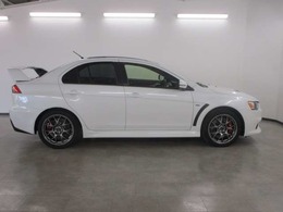 当店はお客様にあった自動車保険のプランを提案します。ディーラープロスタッフが、無料で保証及び保険料の見直し提案を行っておりますのでご相談ください！