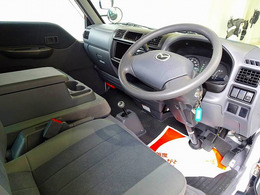 AC PS PW SRS ABS 集中ドアロック 左ミラー電動角度調整 CD AM/FMラジオ ETC リアガラス熱線 間仕切りビニールカーテン付 プライバシーガラス