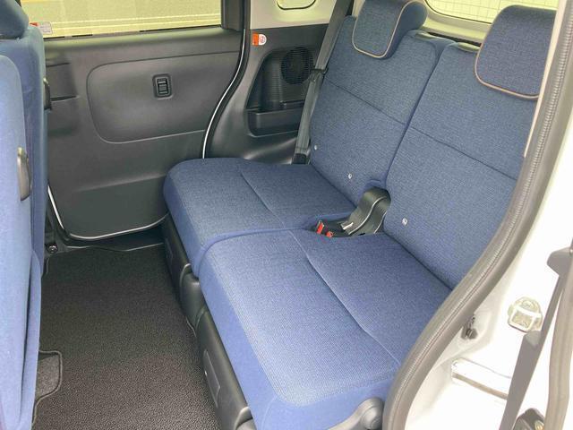 広々とした後部座席です！様々な用途に合わせてシートアレンジが可能です！