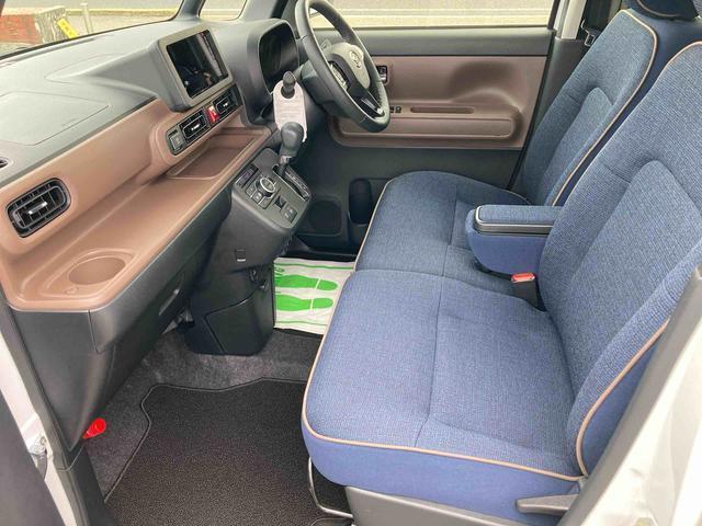 助手席の画像です。