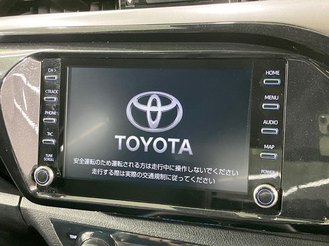 【8インチ　ディスプレイオーディオ】大画面のディスプレイはAppleCarPlayやAndroidAutoが利用可能。大きな画面でスマホナビアプリ等が利用いただけます♪