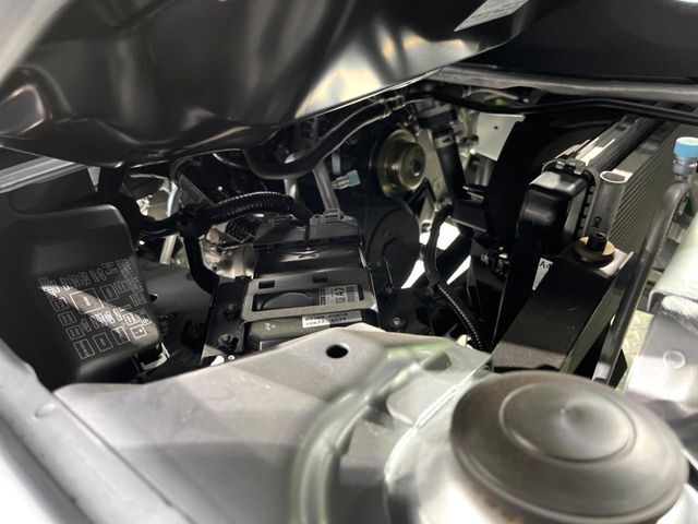親切・丁寧な専門メカニックスタッフが応対！・車検・点検整備・事故等の修理などアフターサービスも安心。お車のカスタマイズもネクステージのサービススタッフまでご相談ください！