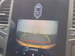 ●バックカメラ：便利な【バックカメラ】で安全確認もできます。駐車が苦手な方にもオススメな便利機能です。