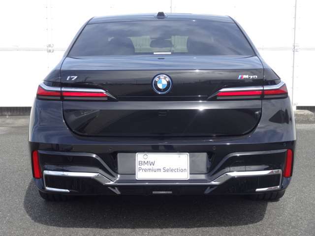 ファイナンス商品、自動車保険、ドライブレコーダーの取扱いもございます。お車に関する事は全て当社にお任せください！