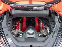 4L V8ツインターボエンジン(780PS)+3基のモーター220PS。合計1000PSを発揮します。