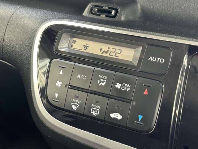 【運転席操作部】快適なドライブを楽しむための機能が装備されています！運転席から触れるので、使いやすいです！除菌プランいれていただくと、さらに清潔で安心していただけます！