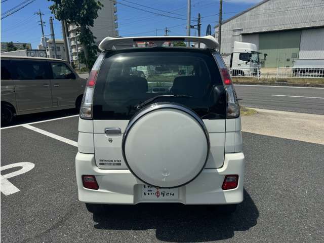 来店の際は事前にお電話頂けますとスムーズにお車をお見せ出来ますので、お気軽に連絡をください！いい車が安い☆彡いい車屋さん♪052-619-6662スタッフ一同心よりお待ちしております！仕上げも他社には負けません！