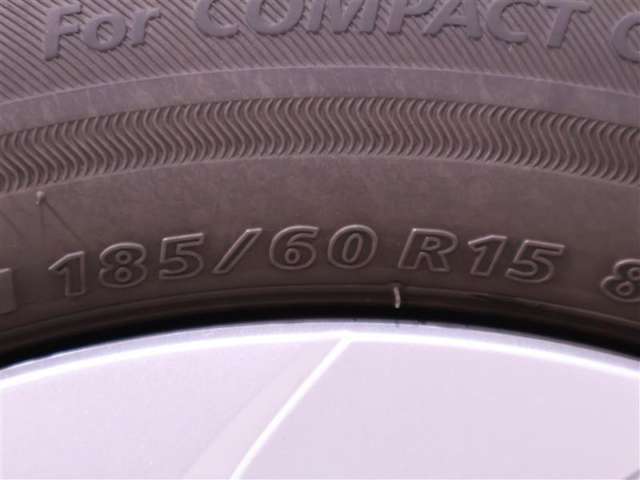 185/60R15   タイヤサイズです。　タイヤのご相談も石川トヨペットカローラにお任せください