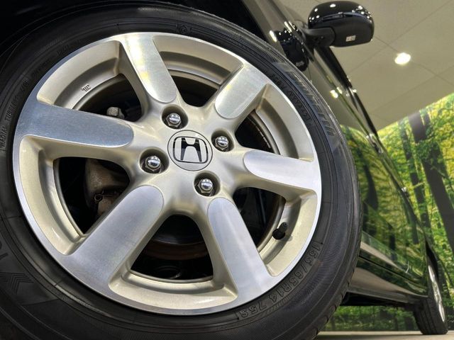 【純正14インチアルミホイール】外観にマッチした純正アルミホイールを装着しております。各種社外アルミホイールや、スタッドレスタイヤも取扱いしております。是非ご相談ください♪